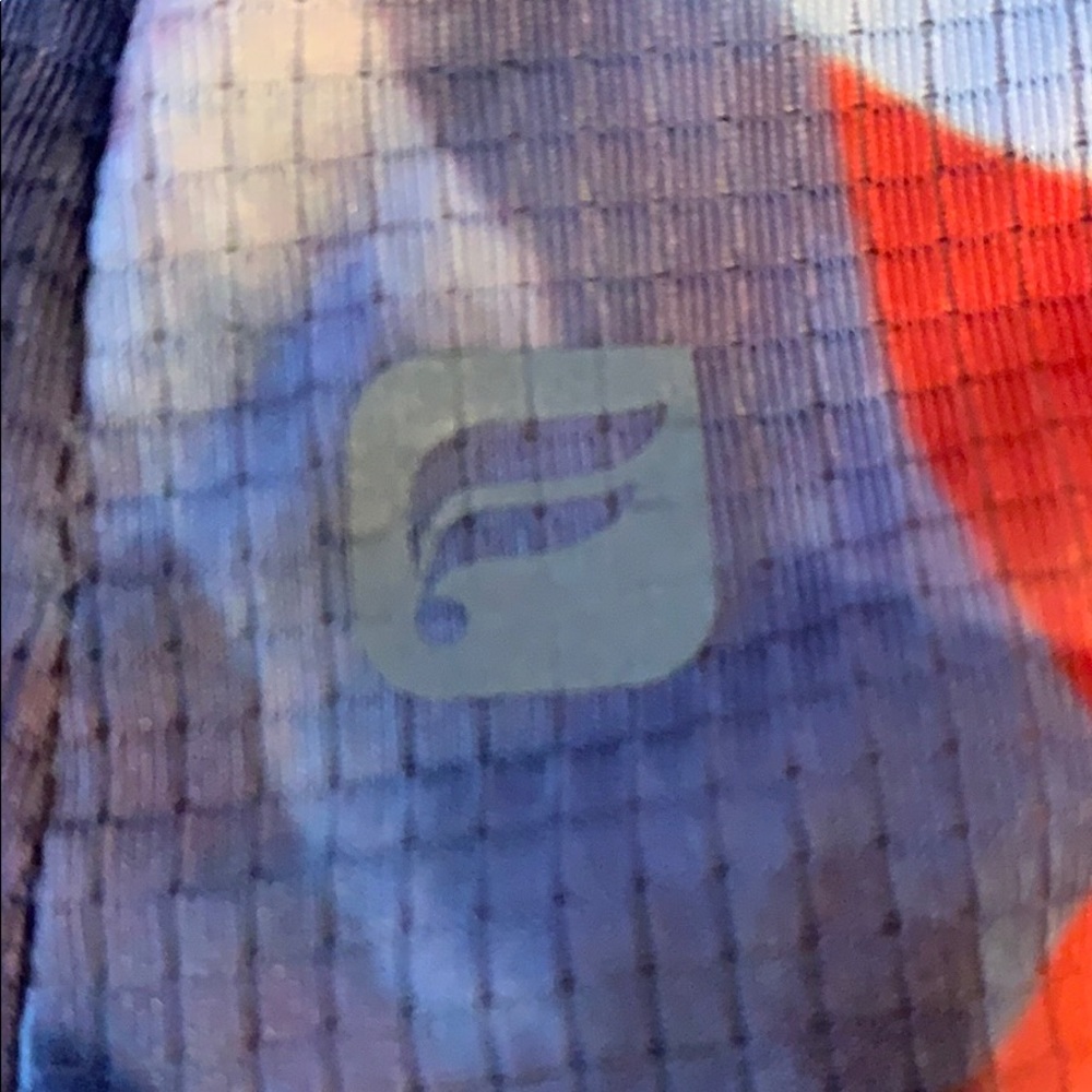 Fabletics Razorback tank top - Picture 3 of 3